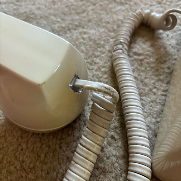 ITT Vintage Beige Touch Tone Phone *Works* - Picture 7 of 10